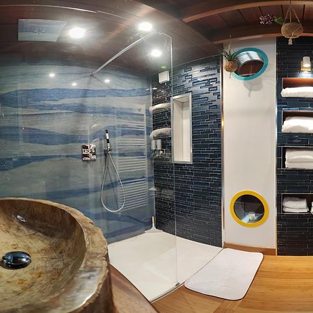 La Kaz Rhumantique Sauna And Spa Privatif La Rivière-Saint-Sauveur Екстериор снимка