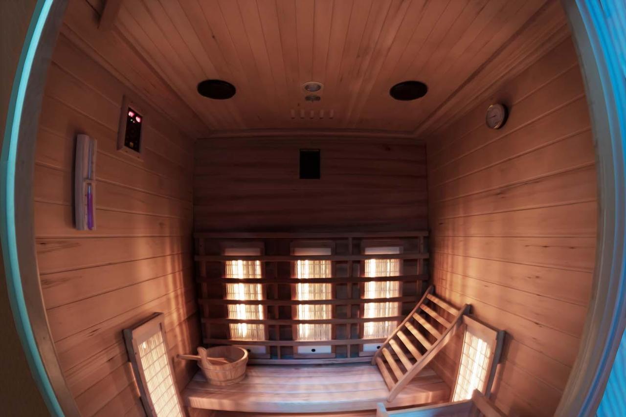 La Kaz Rhumantique Sauna And Spa Privatif La Rivière-Saint-Sauveur Екстериор снимка