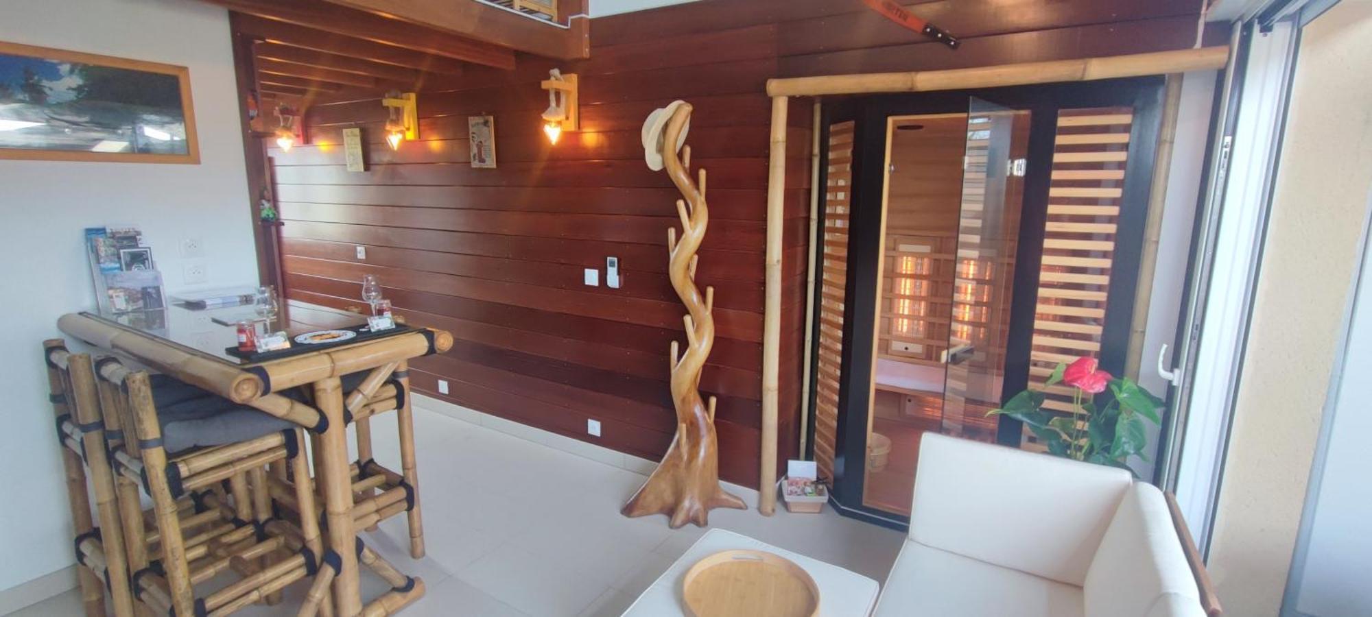 La Kaz Rhumantique Sauna And Spa Privatif La Rivière-Saint-Sauveur Екстериор снимка