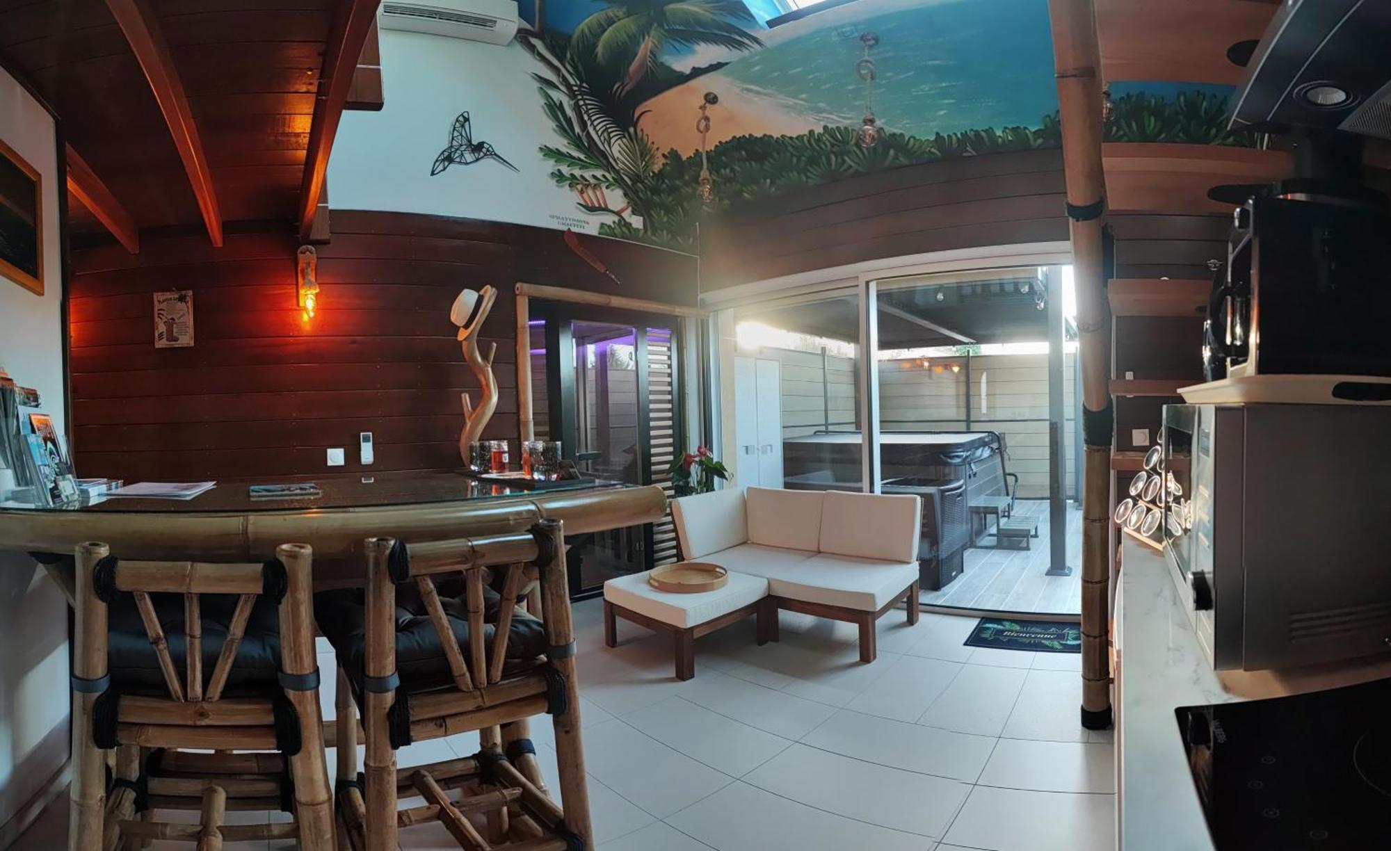 La Kaz Rhumantique Sauna And Spa Privatif La Rivière-Saint-Sauveur Екстериор снимка
